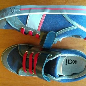 See Kai Run "Noel" in Navy size 3y